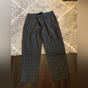Roundtree and Yorke 42x30 Travel Pants New Without Tags.  I have lots of items